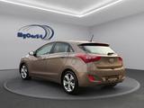 Hyundai i30 Diesel I Autom.I LederI CamI Navi I Garantie - Hyundai i30 mit Diesel-Antrieb: Limousine, Automatik