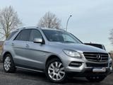 Mercedes-Benz ML 250 CDI BlueTec*Automatik*Navi*AHK*Tempo*SHZ* - gebrauchte Mercedes-Benz ML-Klasse aus dem Jahr 2011