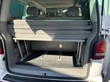 Volkswagen T5 California mit Aufstelldach  - Volkswagen T5 California aus 2012