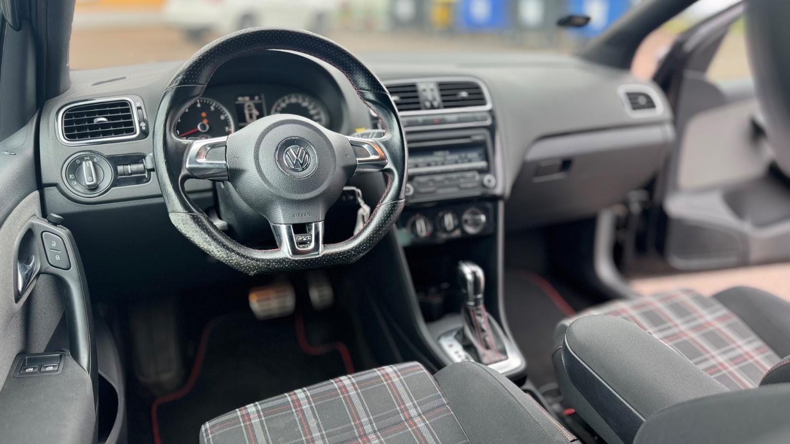 VOLKSWAGEN POLO GTI 1.4 TSI 180CH
