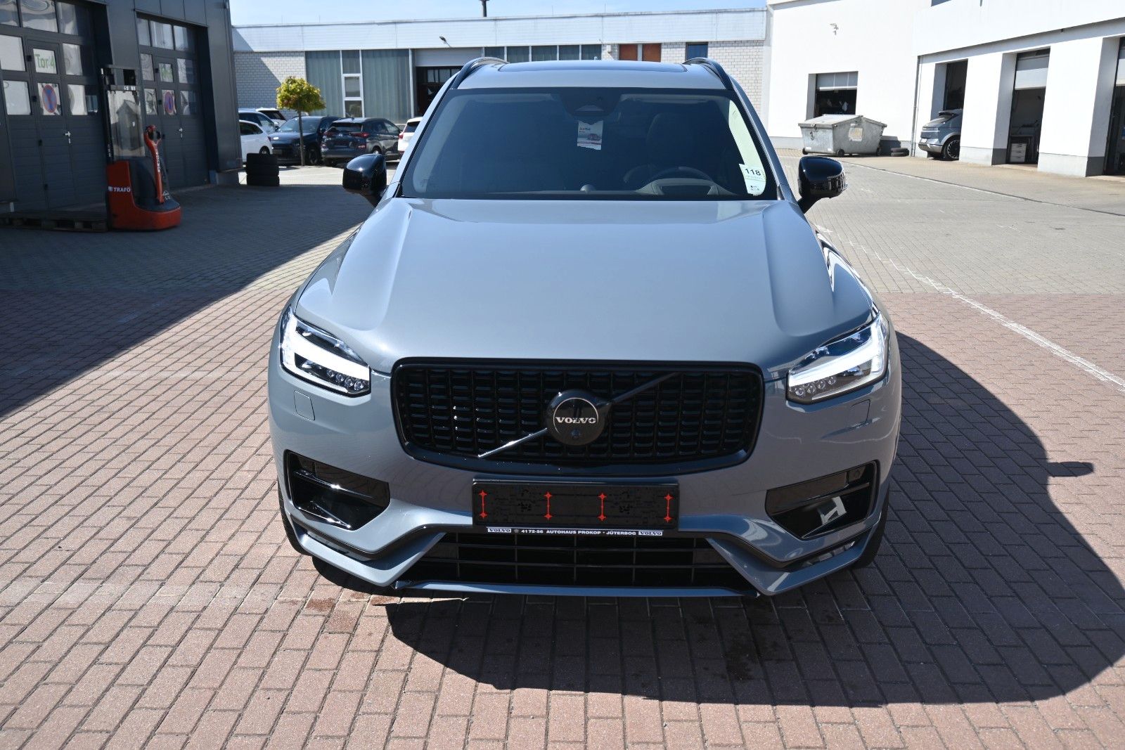 Fahrzeugabbildung Volvo XC90 B5 D AWD Ultimate Dark*STDHZG*360°*LUFT*AHK