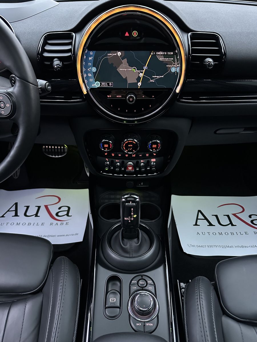 Fahrzeugabbildung MINI John Cooper Works Clubman All4 NAV+LED+PANO+H&K