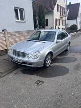 Mercedes-Benz E 220 CDI ELEGANCE Elegance - Mercedes-Benz E 220 aus 2002: Cdi