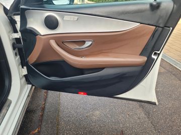 Mercedes E 220 - 9