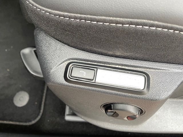 T-Roc Style 2.0 TDI NAVI AHK StandHZG Matrix LED