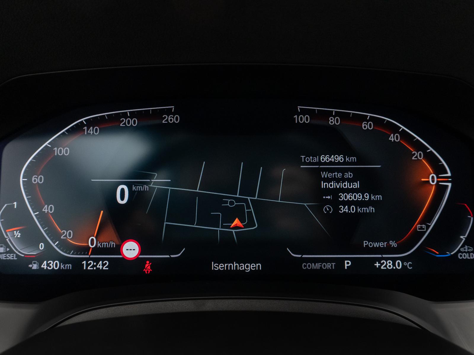 BMW 318d DAB CockPitPro Fernlichtassist PDC Sport