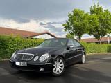 Mercedes-Benz E 500 ELEGANCE Elegance TÜV Neu - gebrauchte Mercedes-Benz E 500 aus dem Jahr 2003
