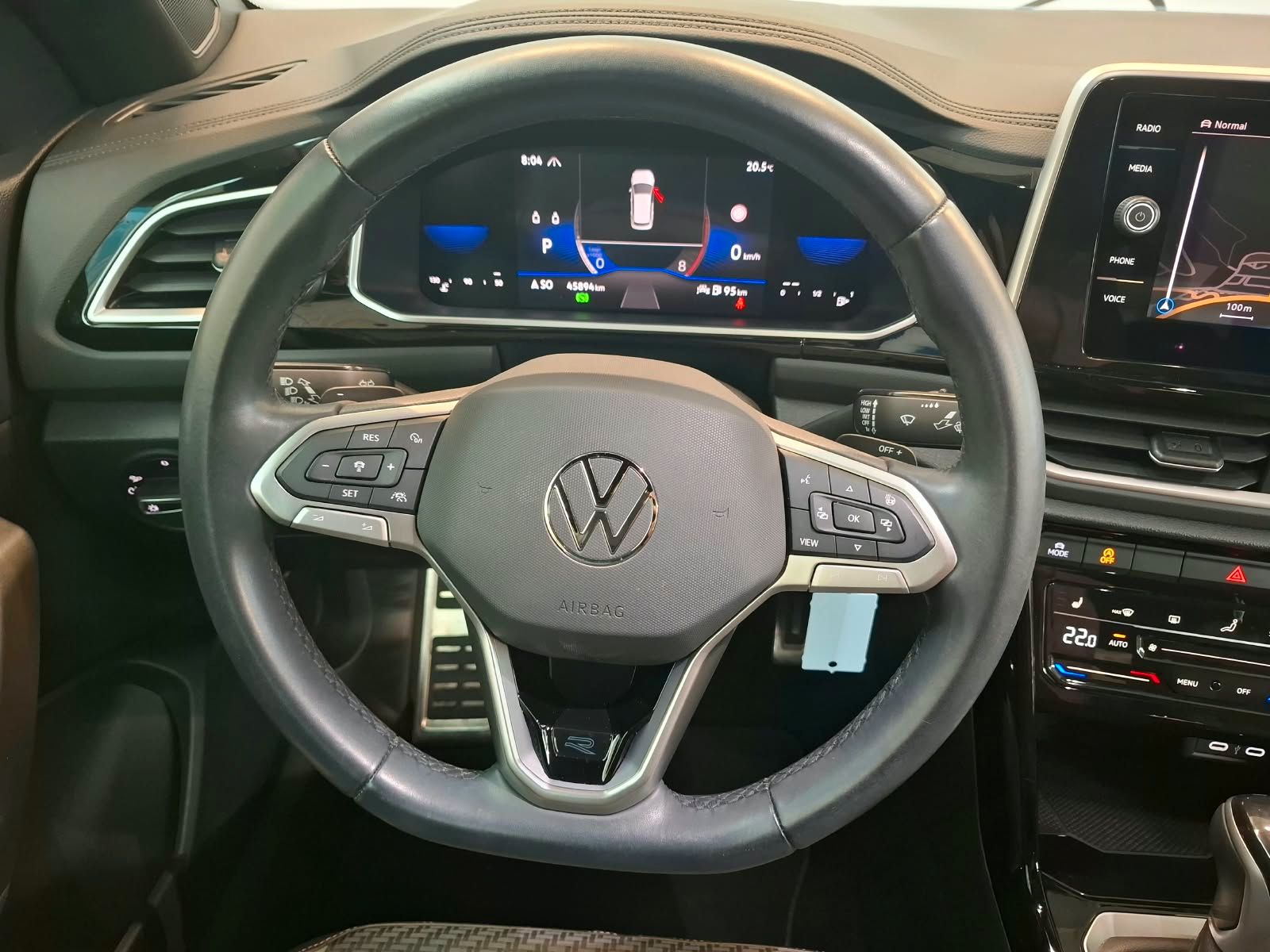 Fahrzeugabbildung Volkswagen T-Roc Cabrio R-Line 1.5TSI DSG +ACC+LED+IQ.Drive