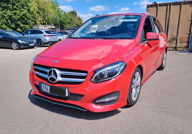 MERCEDES-BENZ B 220 d DCT Urban Urban