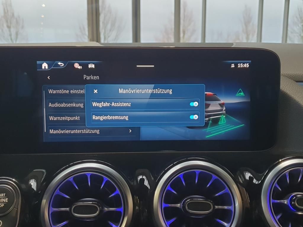 Fahrzeugabbildung Mercedes-Benz GLA 200 AMG*KeyLess*MULTIBEAM*SpurH*PDC*RFK*AHK