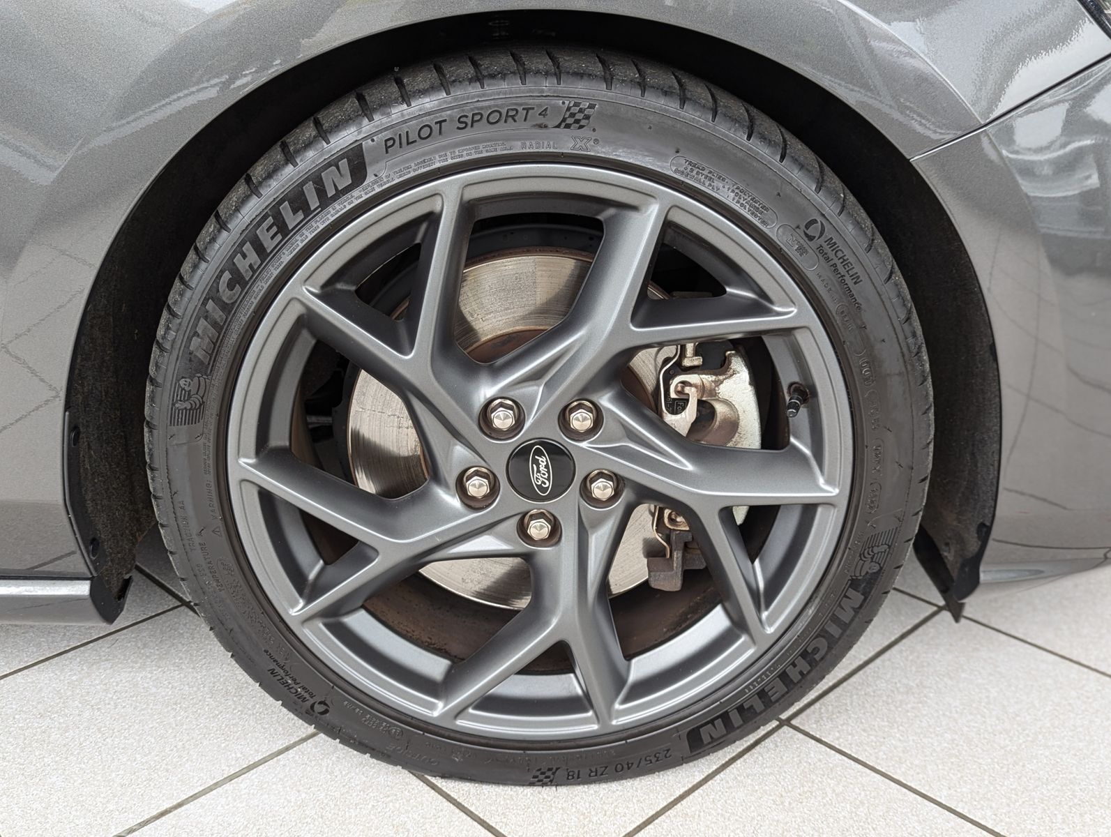 FORD Focus Turnier 2.0 ST Cam Winter-Paket AHK Navi - Image 10
