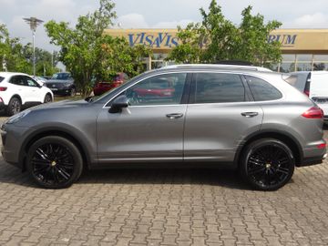 Porsche Cayenne - 3