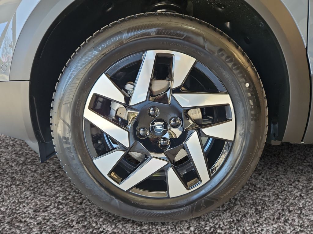 Fahrzeugabbildung Opel Mokka-e Edition