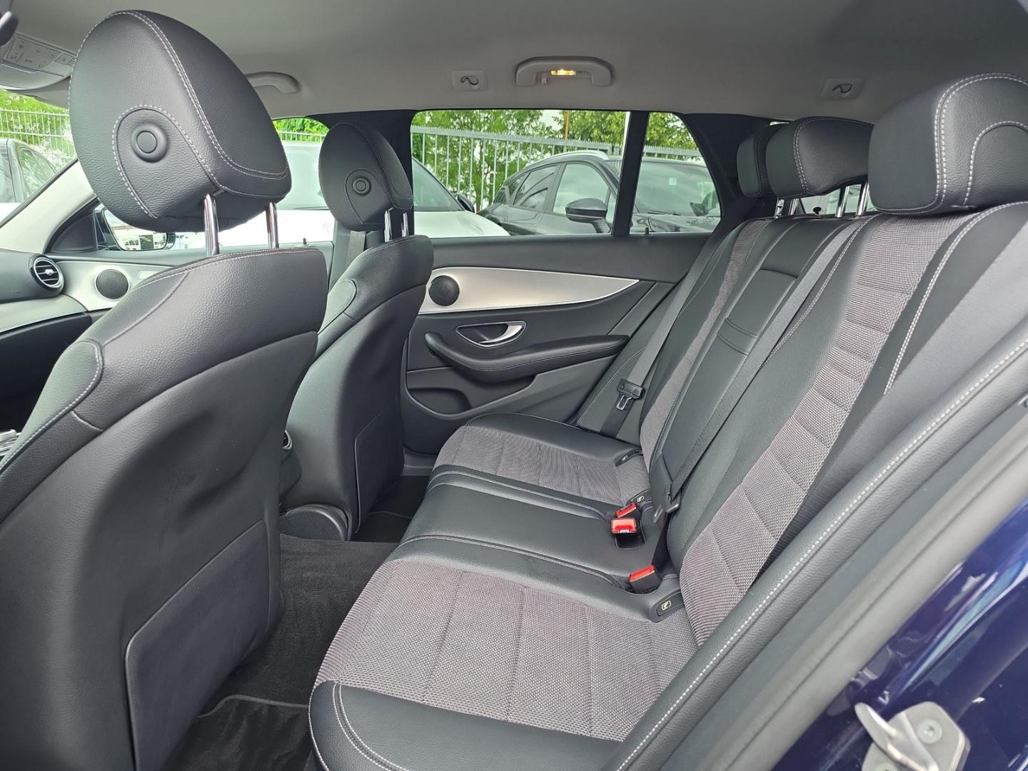 Mercedes-Benz E 220 d T Avantgarde Multibeam Navi Kamera Park