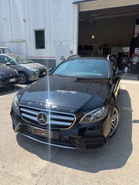 Mercedes E 200 - 1