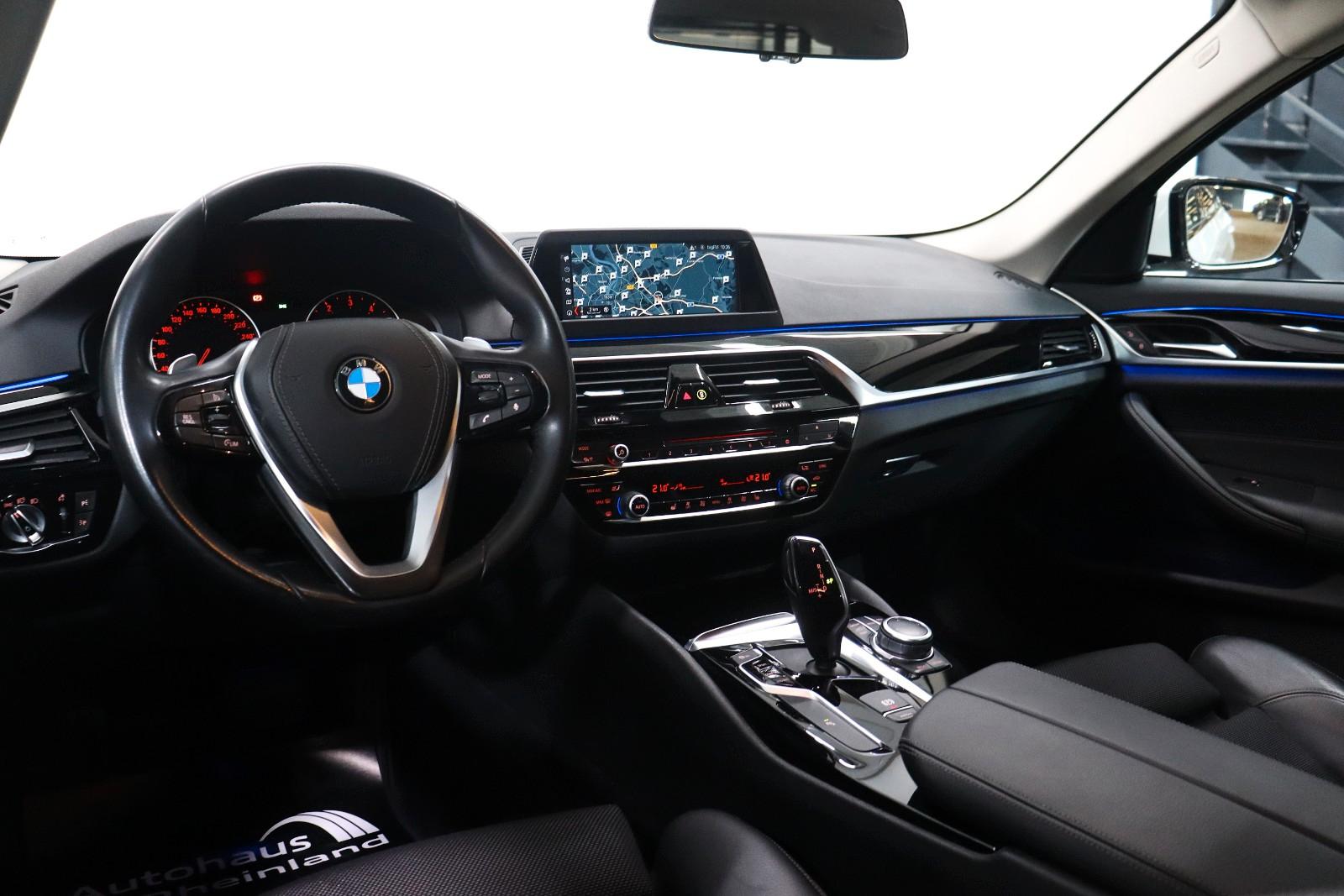 BMW 520i Sportline*SHADOW*LEDER*NAVI*LED*KAMERA