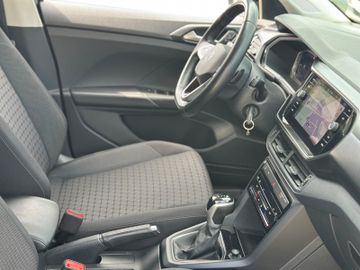 Volkswagen T-Cross - 12