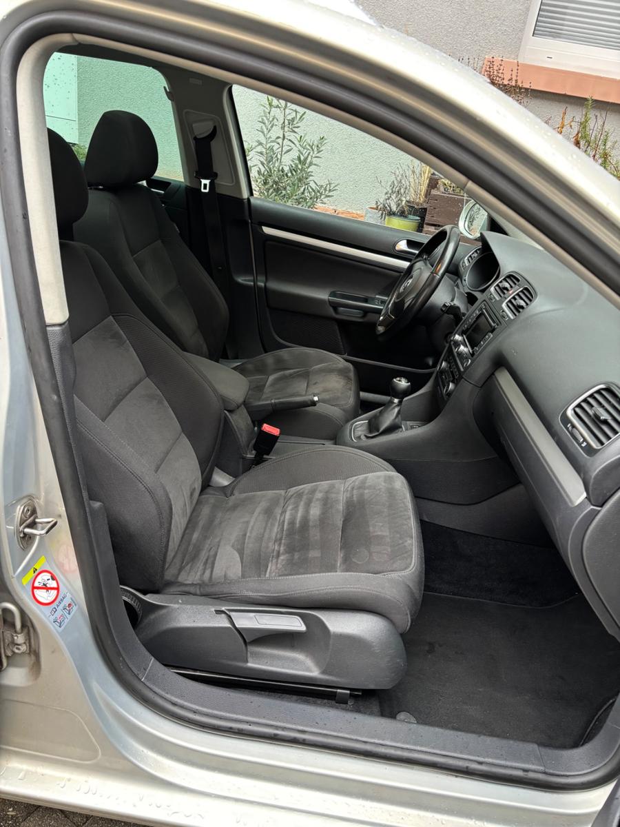 Volkswagen Golf 2011 — photo 8