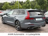 Volvo V60 B4 Kombi R Design|AHK|LED|LEDER|MEM|KAM|LANE - gebrauchte Volvo V60 aus dem Jahr 2022