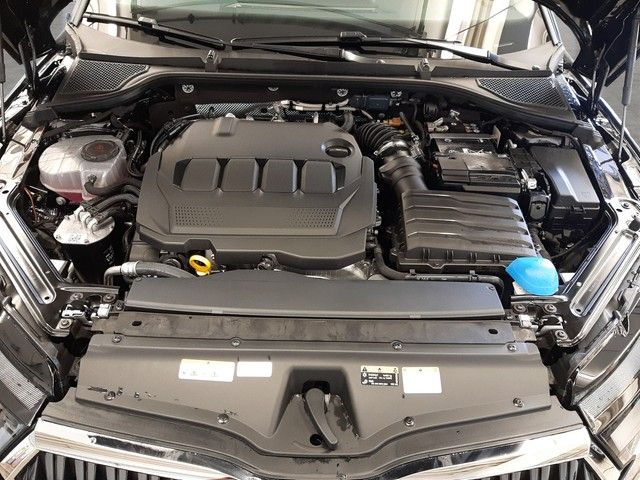 Fahrzeugabbildung Skoda Octavia Combi Selection 2.0TDI DSG PANO Lodge