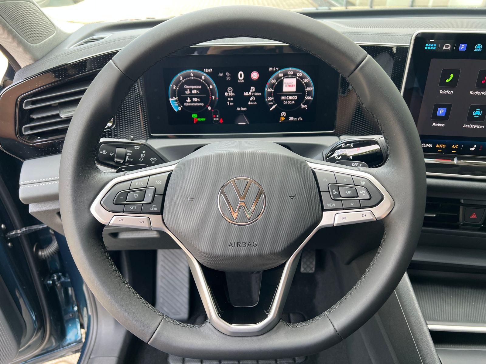 Fahrzeugabbildung Volkswagen Tiguan LIFE 1.5 eTSI DSG *AHK, LED Plus, Kamera,