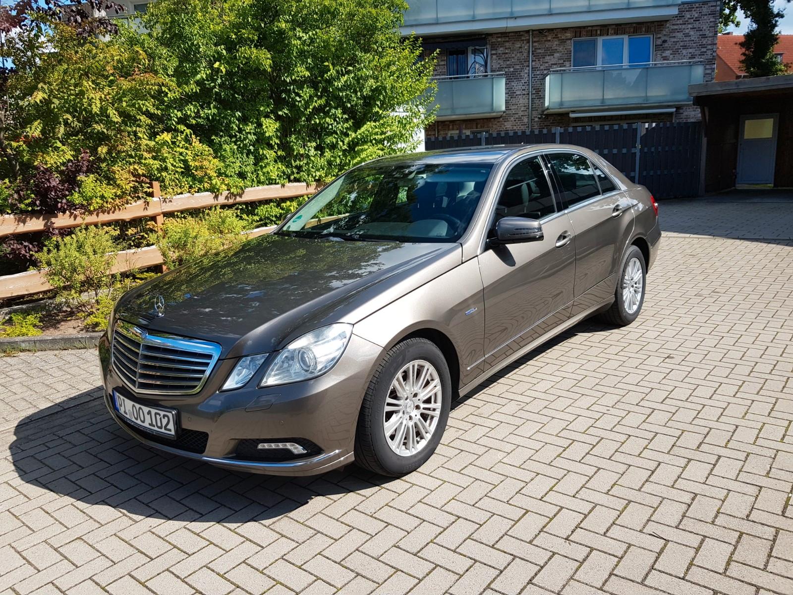 Mercedes-Benz E 220 CDI BlueEFF ELEGANCE  Top Zustand