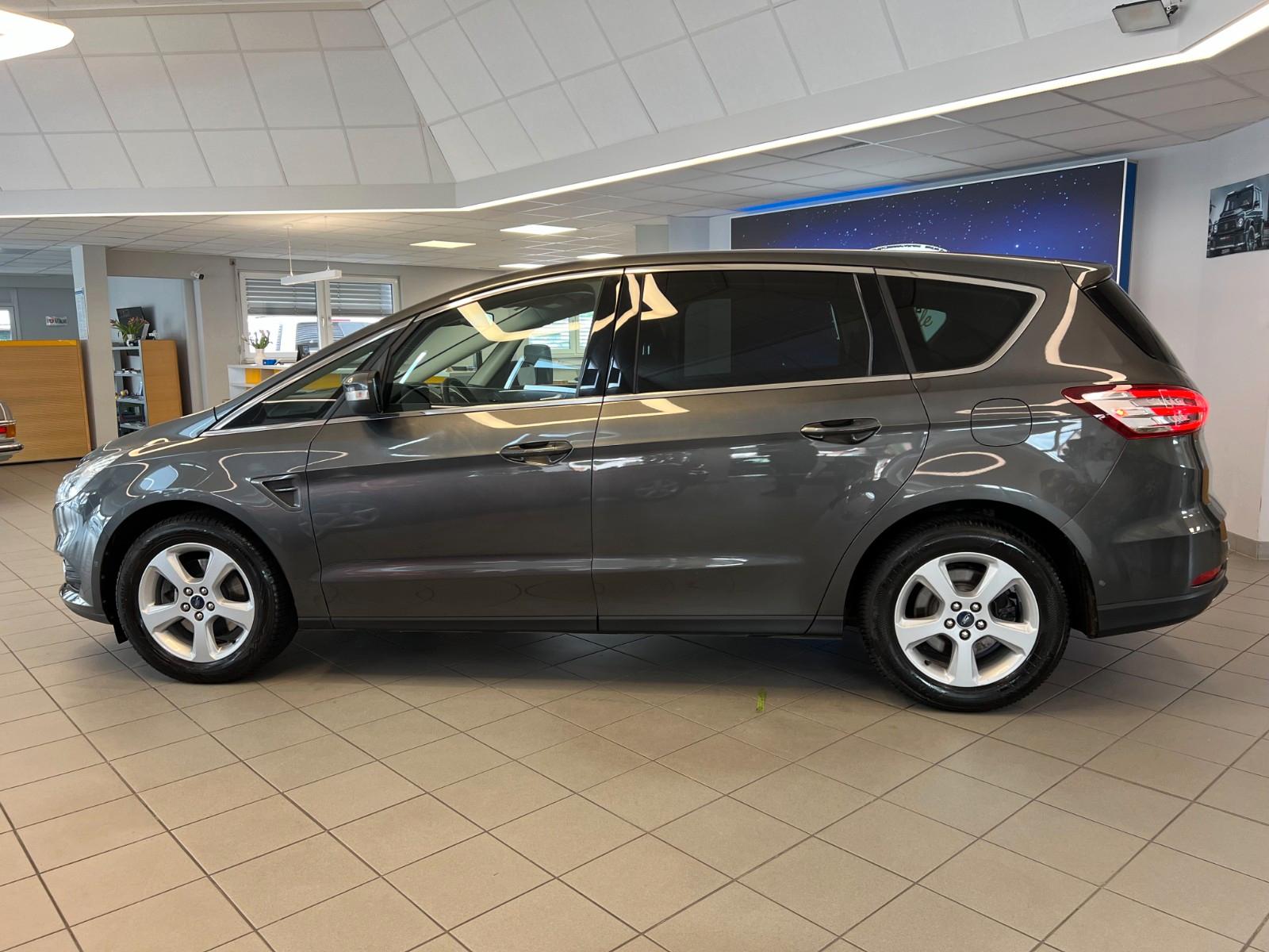 Ford S-Max S-MAX Titanium