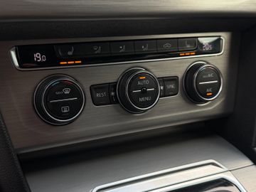 Volkswagen Passat - 8