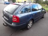 Skoda Octavia Combi Elegance 2 Liter Diesel - Skoda Octavia aus 2004 mit Diesel-Antrieb
