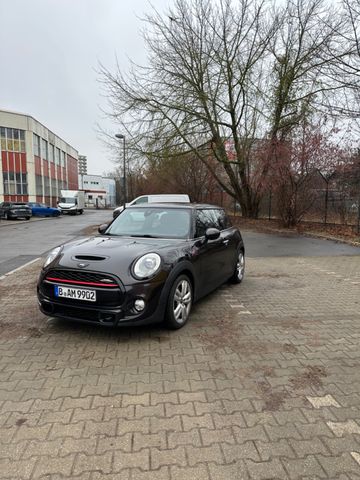 MINI Cooper S John Cooper Works F56 