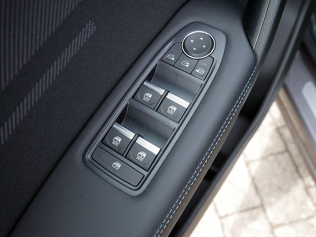Fahrzeugabbildung Renault Captur Esprit Alpine E-Tech Full Hybrid 160
