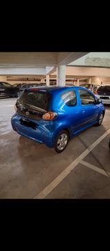Toyota Aygo (X) 1,0-l-VVT-i CoolBlue MultiMode-Getr... - Toyota Aygo (X): Halbautomatik