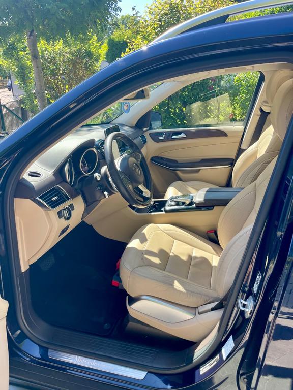 Mercedes-Benz GLS 500