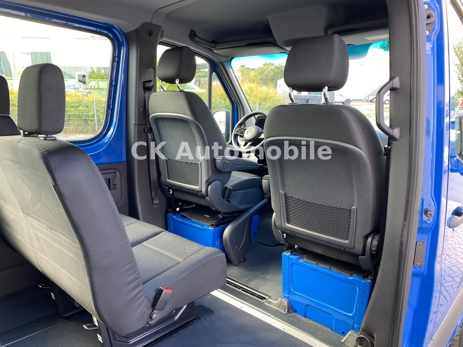 Fahrzeugabbildung Mercedes-Benz Sprinter III Tourer 214 RWD L2 /9 Sitze/Klima
