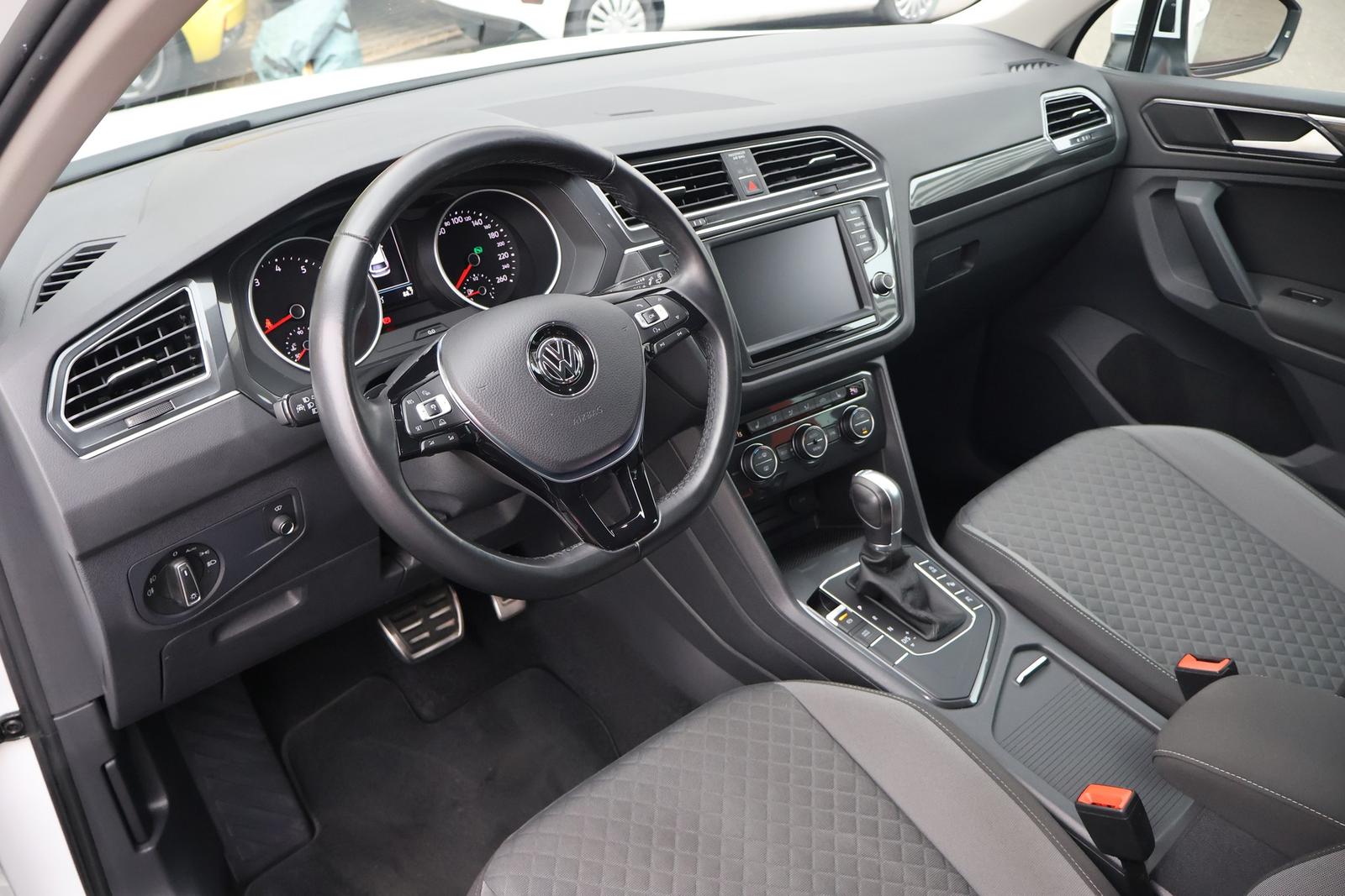 Volkswagen Tiguan 1.4 TSI DSG R-Line LED ACC Navi 360° AHK