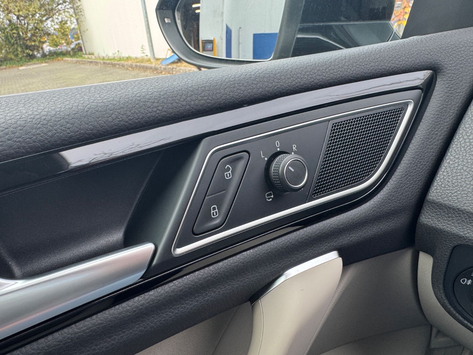 Fahrzeugabbildung Volkswagen Golf Sportsvan VII Highline Panorama+Navi+Xenon