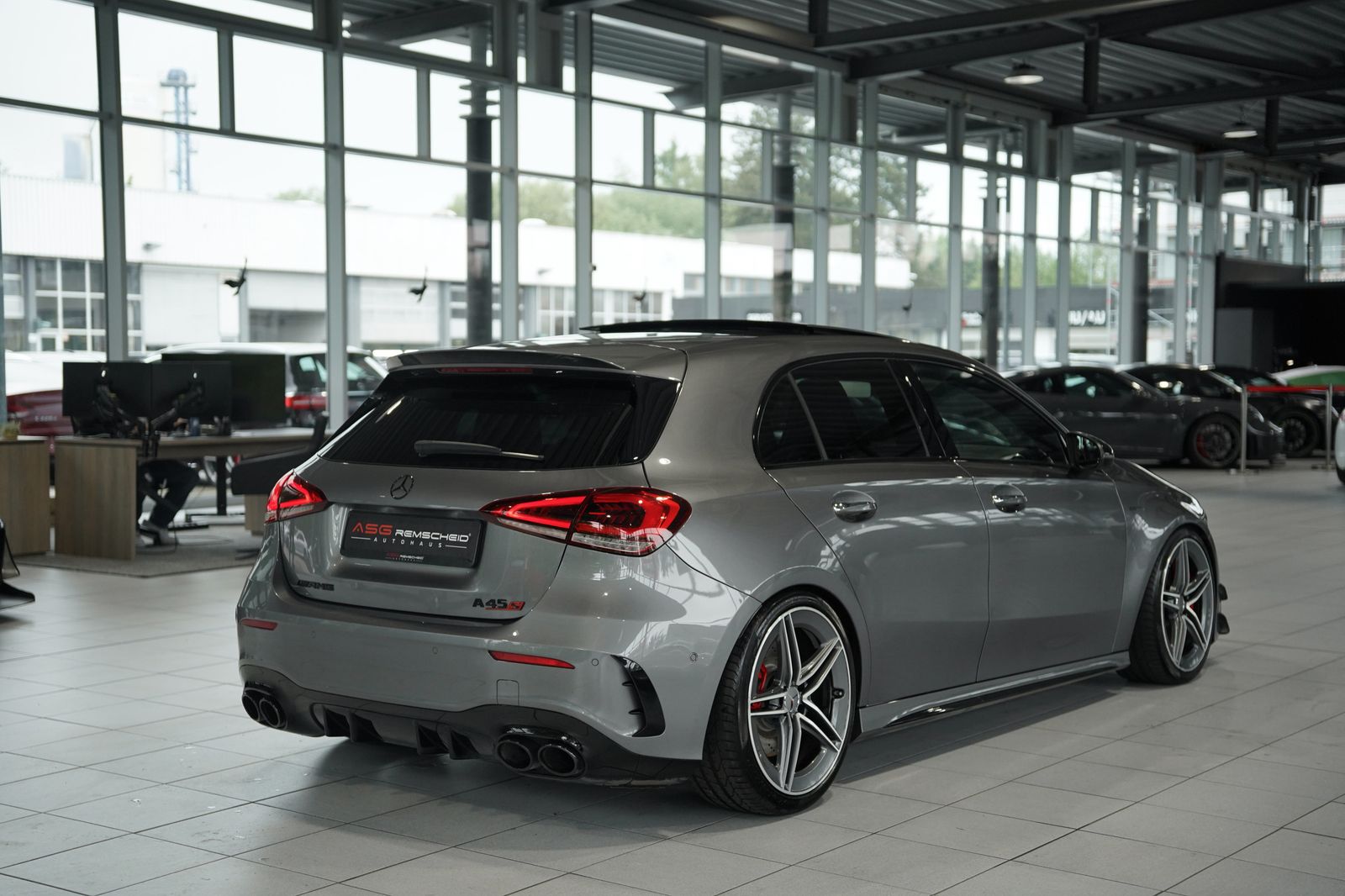 Mercedes Benz A 45 Amg