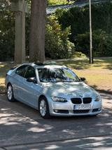 BMW 330d E92 3.0 Diesel 231 PS - BMW 330 aus 2007: Coupe