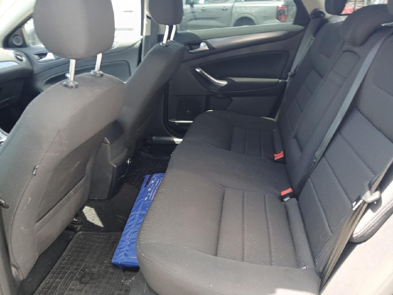 Fahrzeugabbildung Ford Mondeo Turnier Titanium