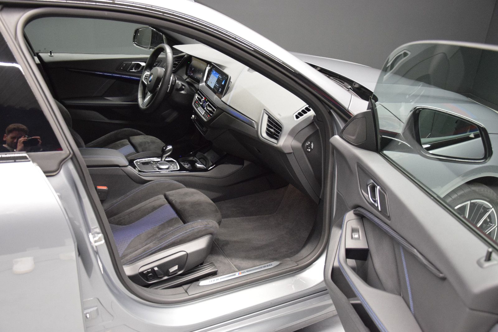 Fahrzeugabbildung BMW 220d Gran Coupé xDrive HuD LED Keyless Memory