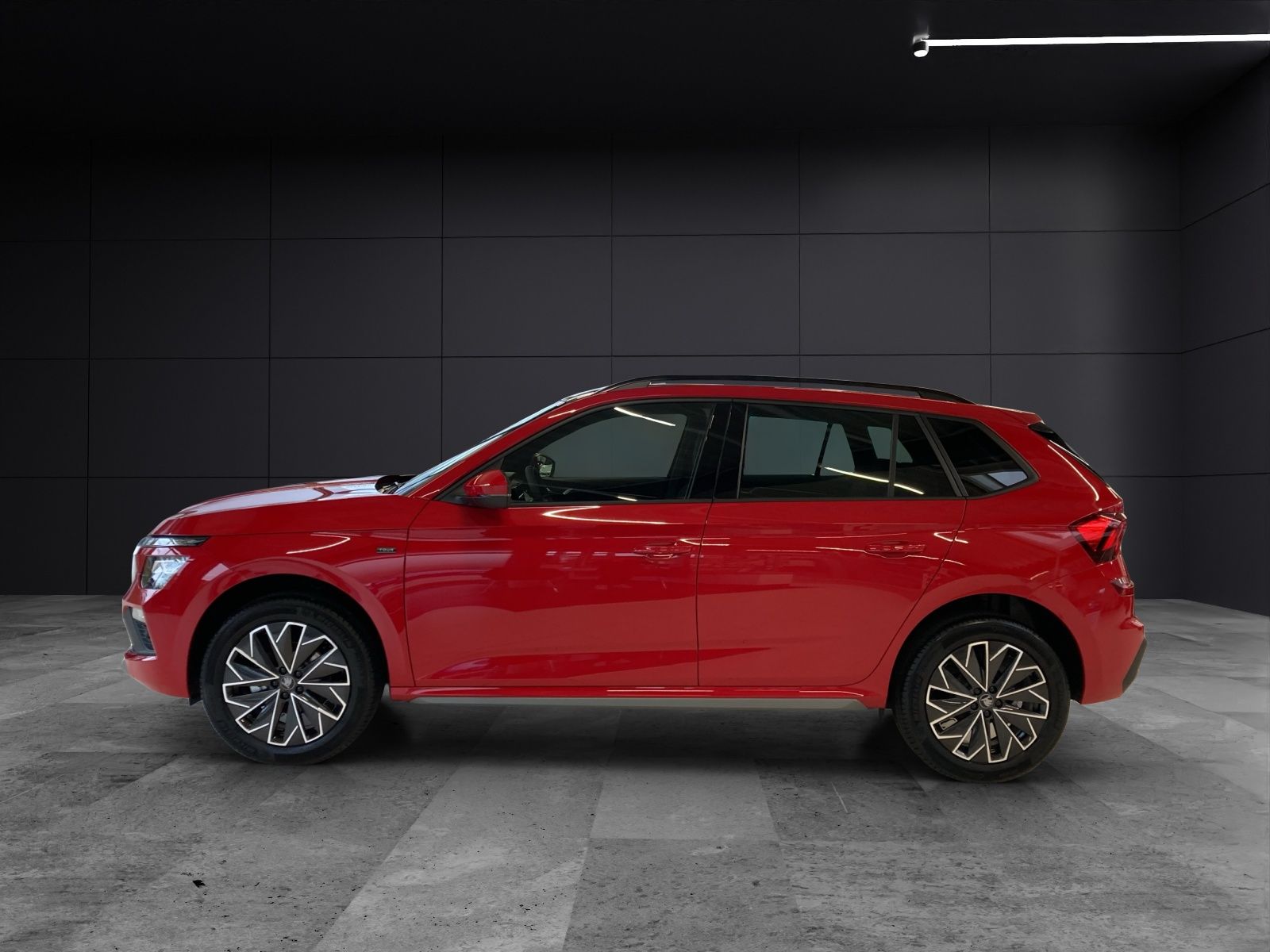 Fahrzeugabbildung SKODA Kamiq TOUR TSI MATRIX PANO DAB RÜCKFK