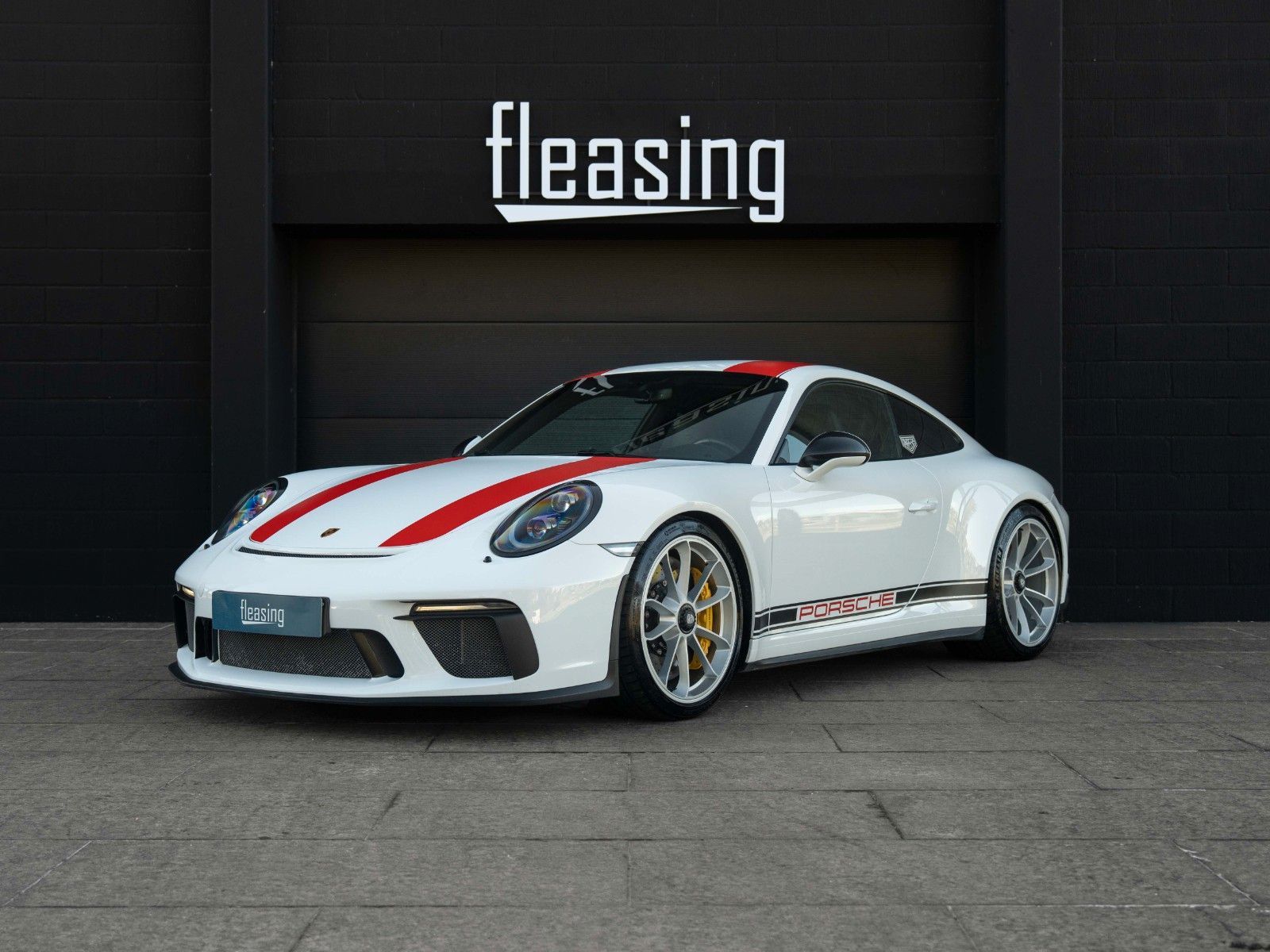 PORSCHE 991(911) GT3 Touring*PCCB*BOSE*PDLS+*18 WAYS