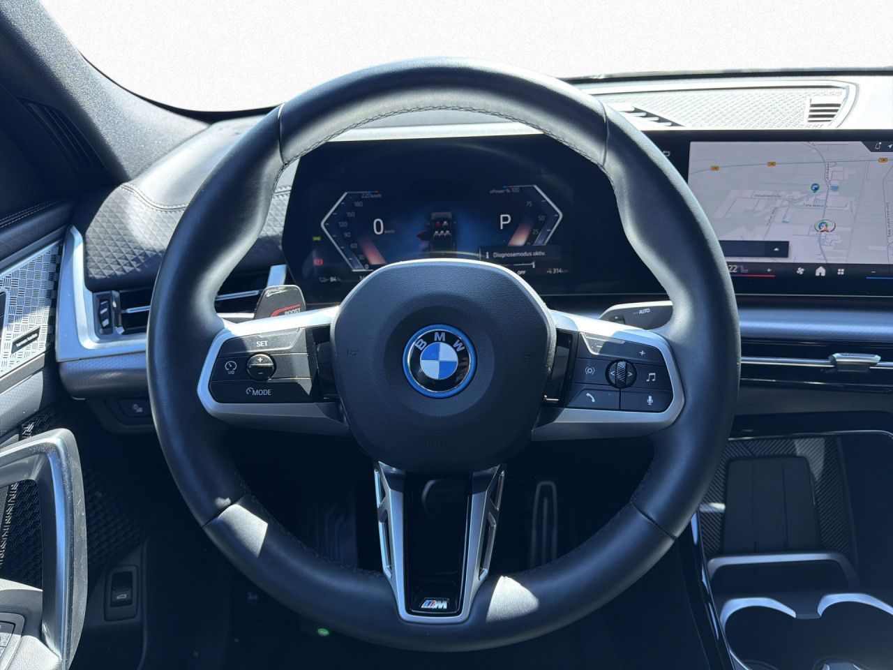 BMW iX2 - Bild 18