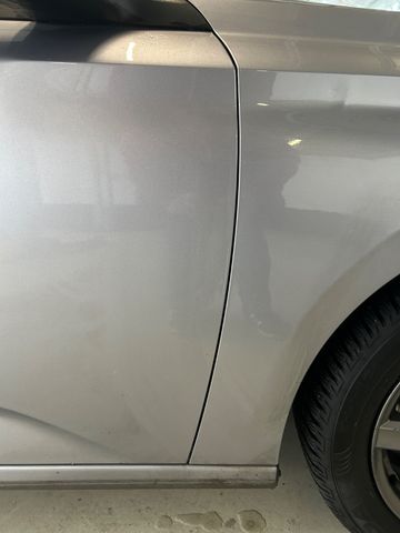 Fahrzeugabbildung Peugeot 308 SW Active Pack Automatikgetriebe