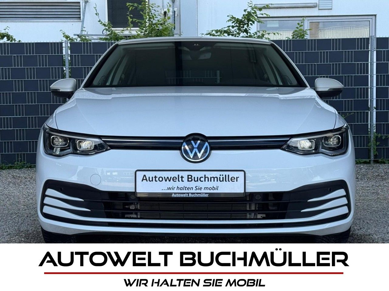 Gebrauchtwagen Volkswagen Golf Golf 1.5 TSI STANDH,AHK,VIRTUAL,DCC,ACC,KAMERA in Nersingen