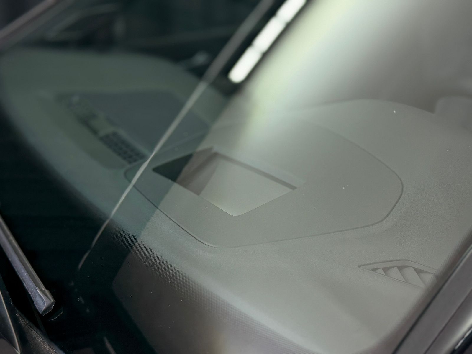 Fahrzeugabbildung Volkswagen Golf VIII Lim. GTI|H&K|HuD|U-Frei|D-FZG