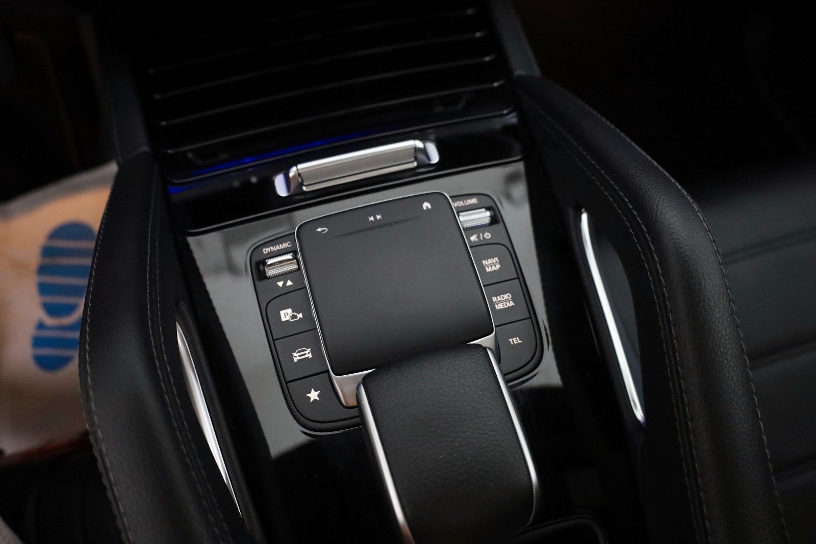 Fahrzeugabbildung Mercedes-Benz GLE 350 de 4M Navi,LED,SH,360°Kamera,Panoram,AHK