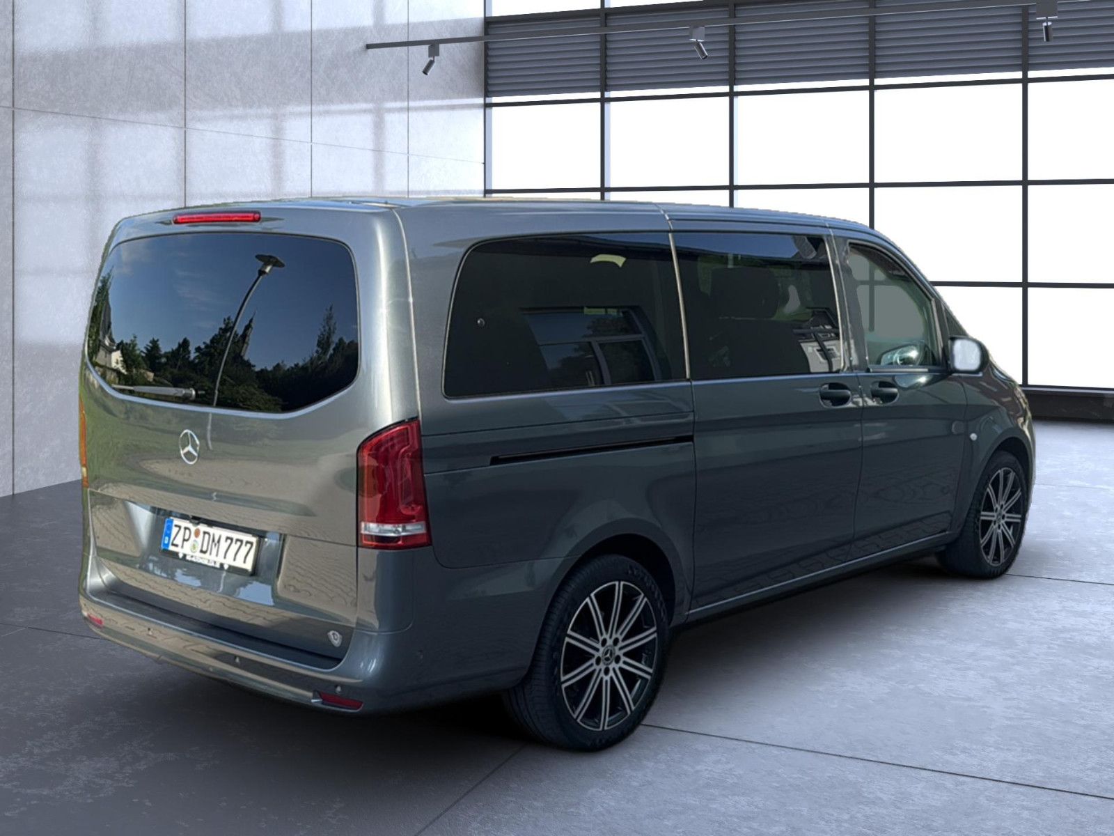 Fahrzeugabbildung Mercedes-Benz Vito Tourer  CDI 4x4 lang Select