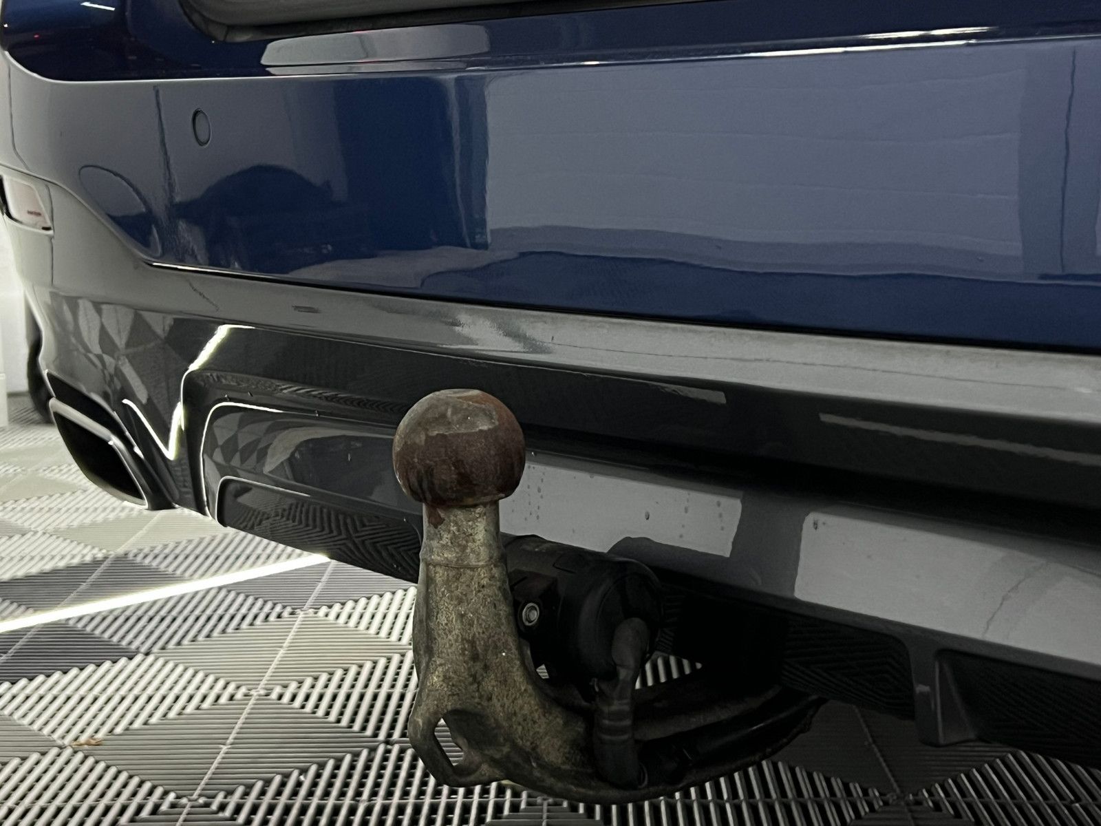 Fahrzeugabbildung BMW 520 d xDrive M SPORT/STHZ/LED/ACC/AHK/AMBIENTE