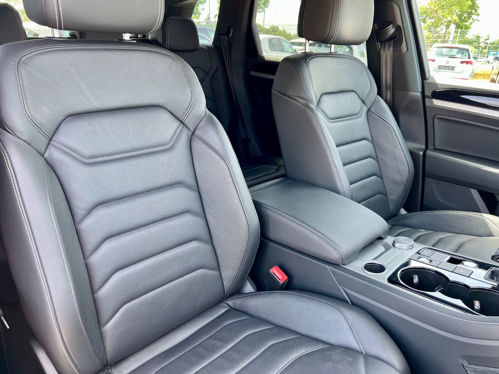 VW Touareg 4Motion AAC LEDER SHZ STHZG